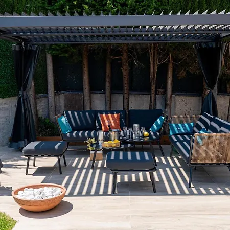 06ak1 - 4 Bedrooms Swimming Pool And Sauna Villeneuve-Loubet